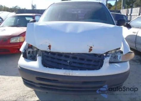 2000 Chrysler Voyager из США, поврежденный, VIN 2C4FJ25BXY4671724